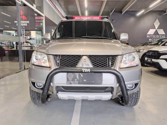 MITSUBISHI PAJERO TR4 2.0 4X4 16V 140CV FLEX 4P AUTOMÁTICO MITSUBISHI PAJERO TR4 2.0 4X4 16V 140CV FLEX 4P AUTOMÁTICO